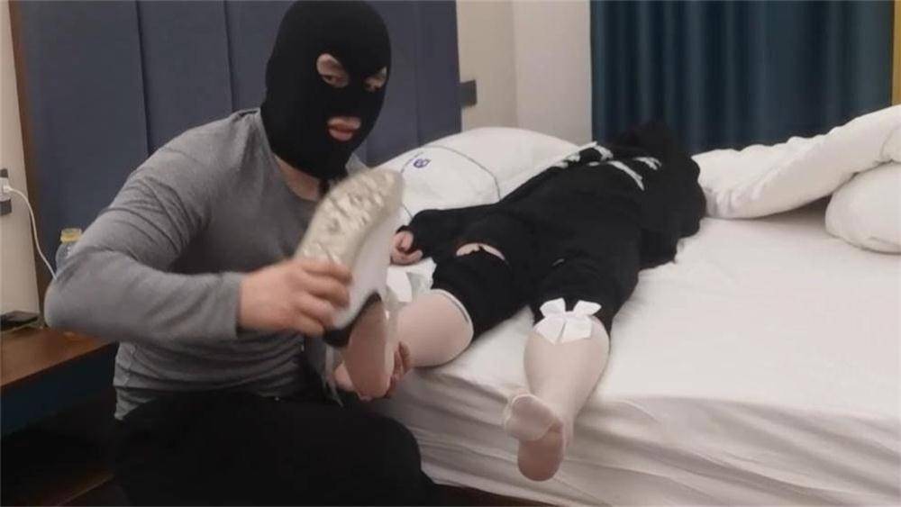 154442zvvejr3nzm3hyjv9.jpg
